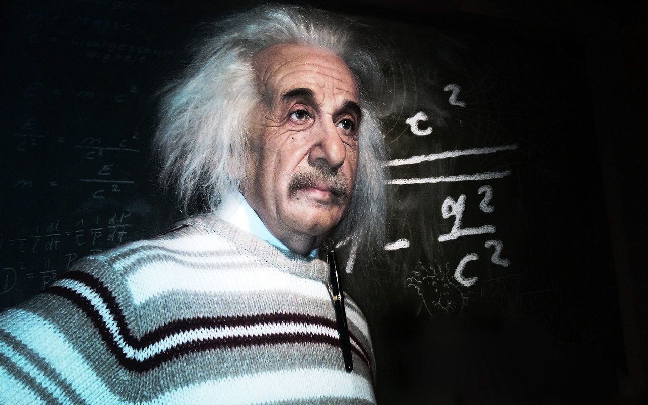 Einstein in his favourite long sleeve